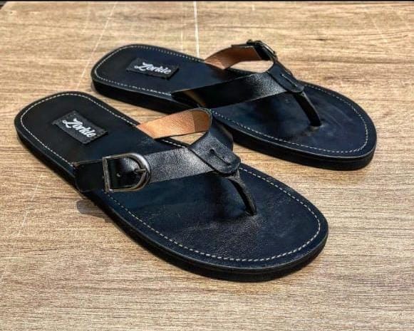 Camero slippers black