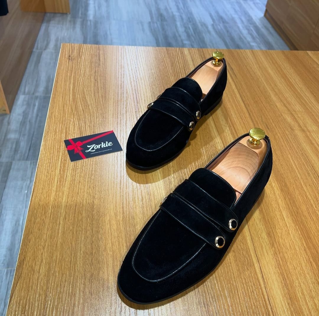 Zorkle Button Shoe Black