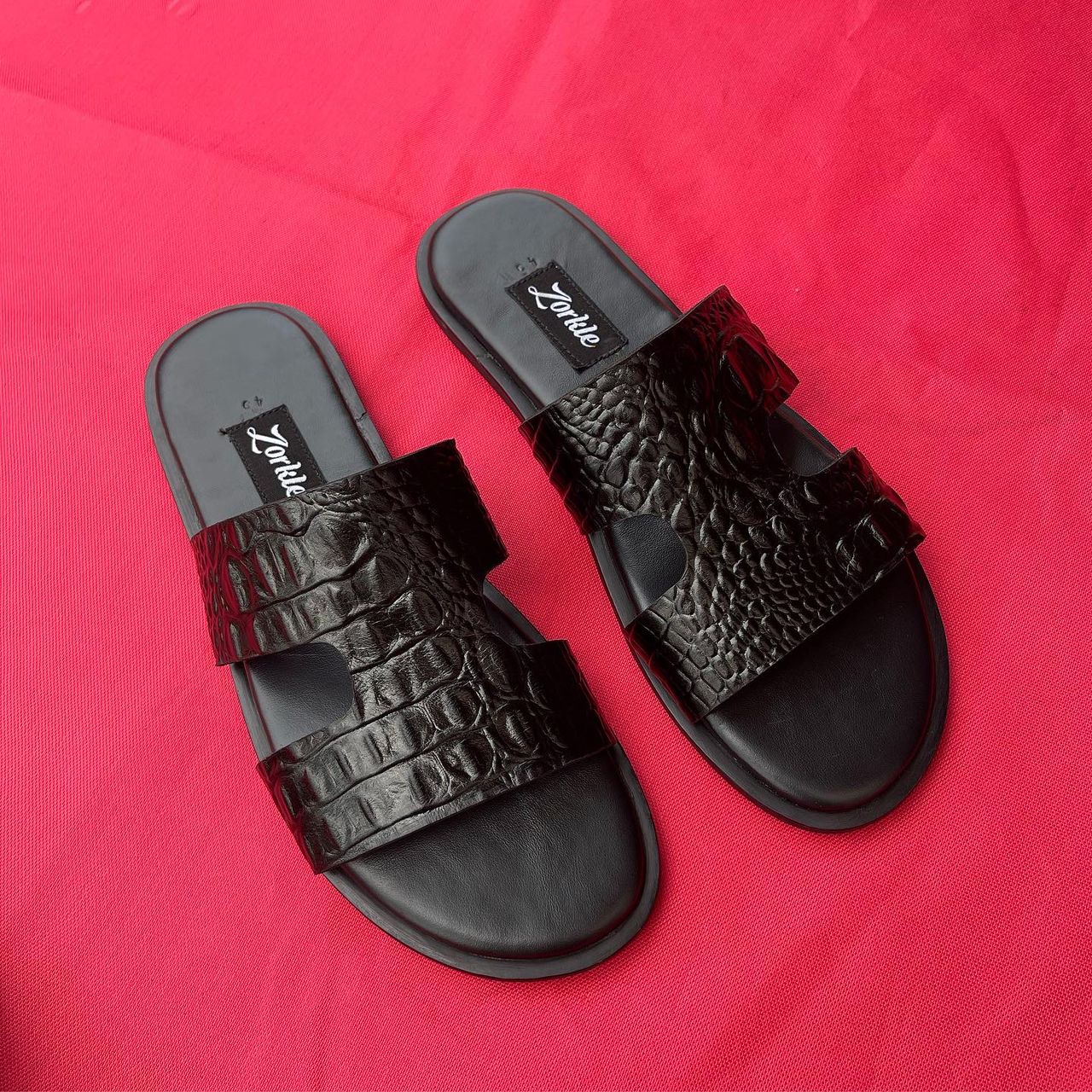 Akon Crocs Black