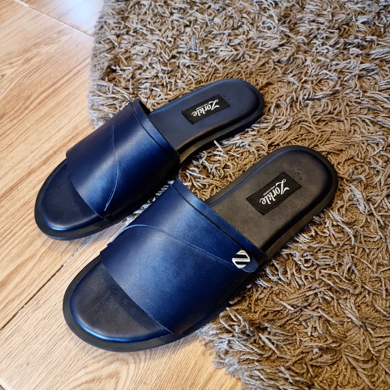 Jendor slippers navy blue - Zorkle