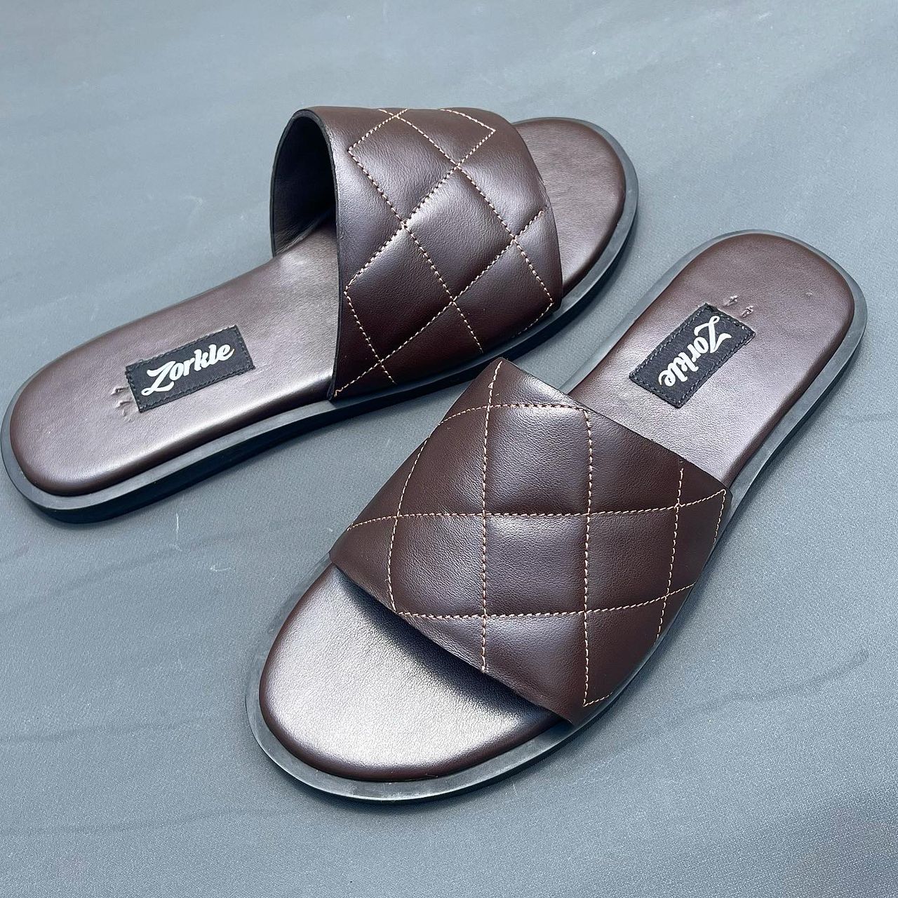 THOR SLIPPERS COFFEE BROWN - Zorkle