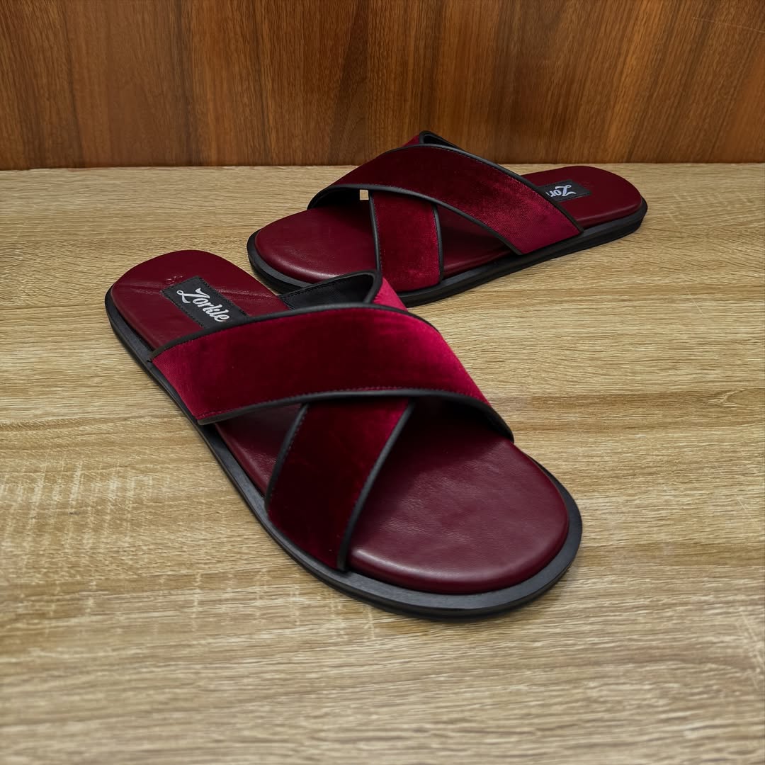 Tux Cross Suede Wine