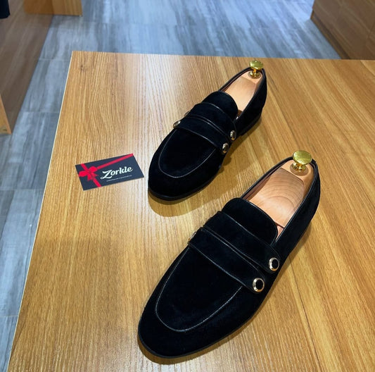 Zorkle Button Shoe Black