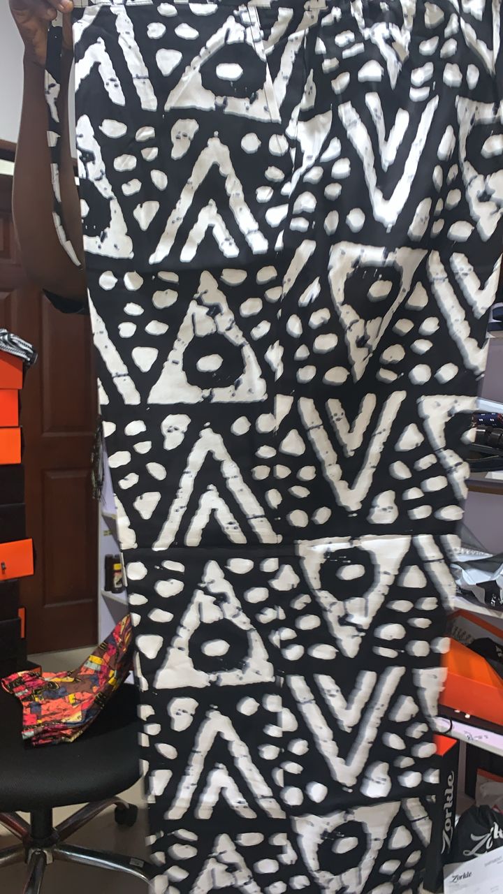 Afrokente Airot