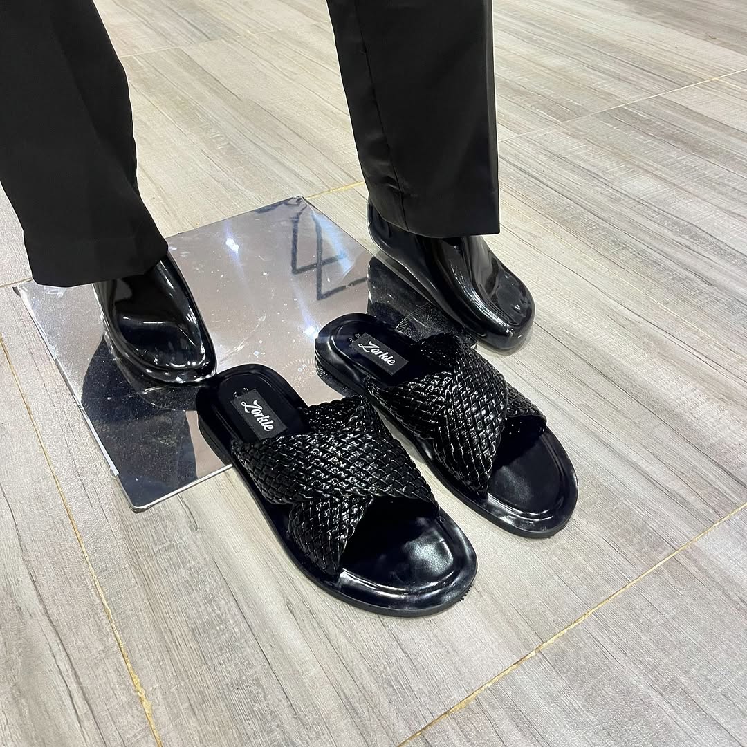 Phillipe slippers black