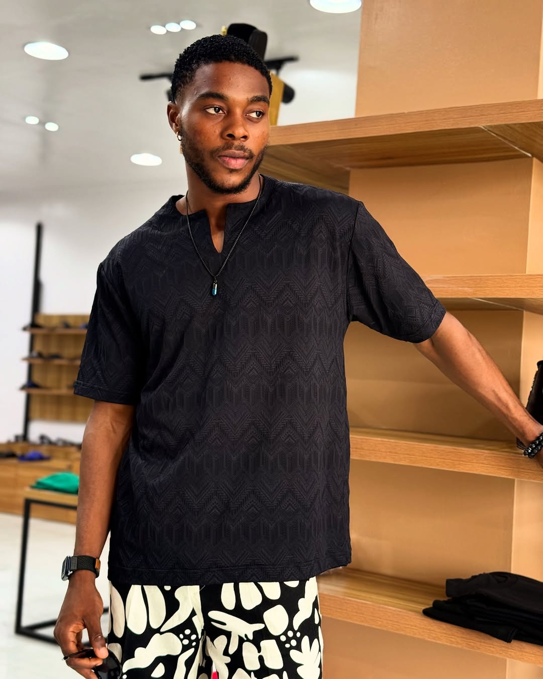 Zuka Shirt Black